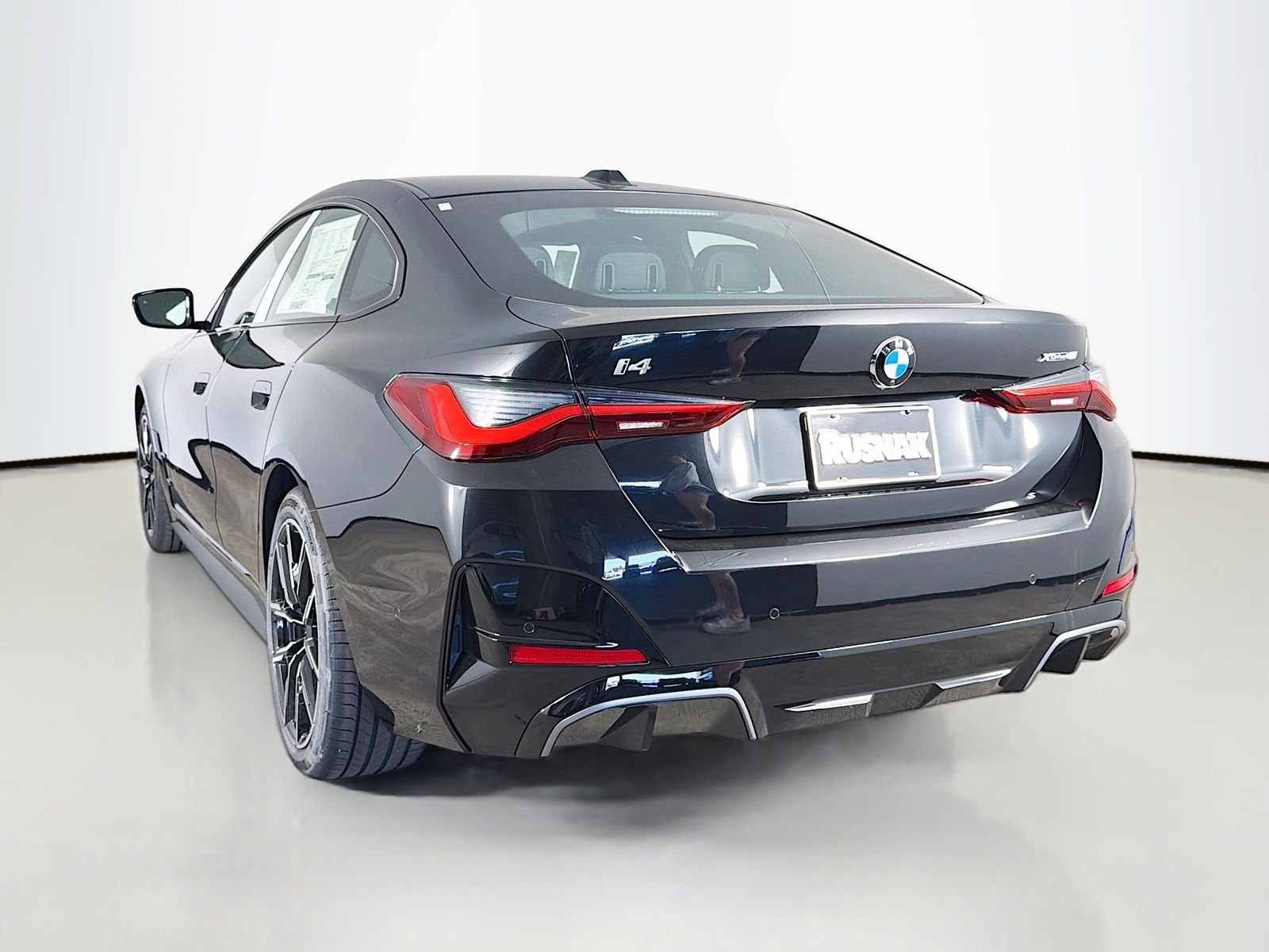 New 2026 Black Sapphire Metallic BMW xDrive40 image 5