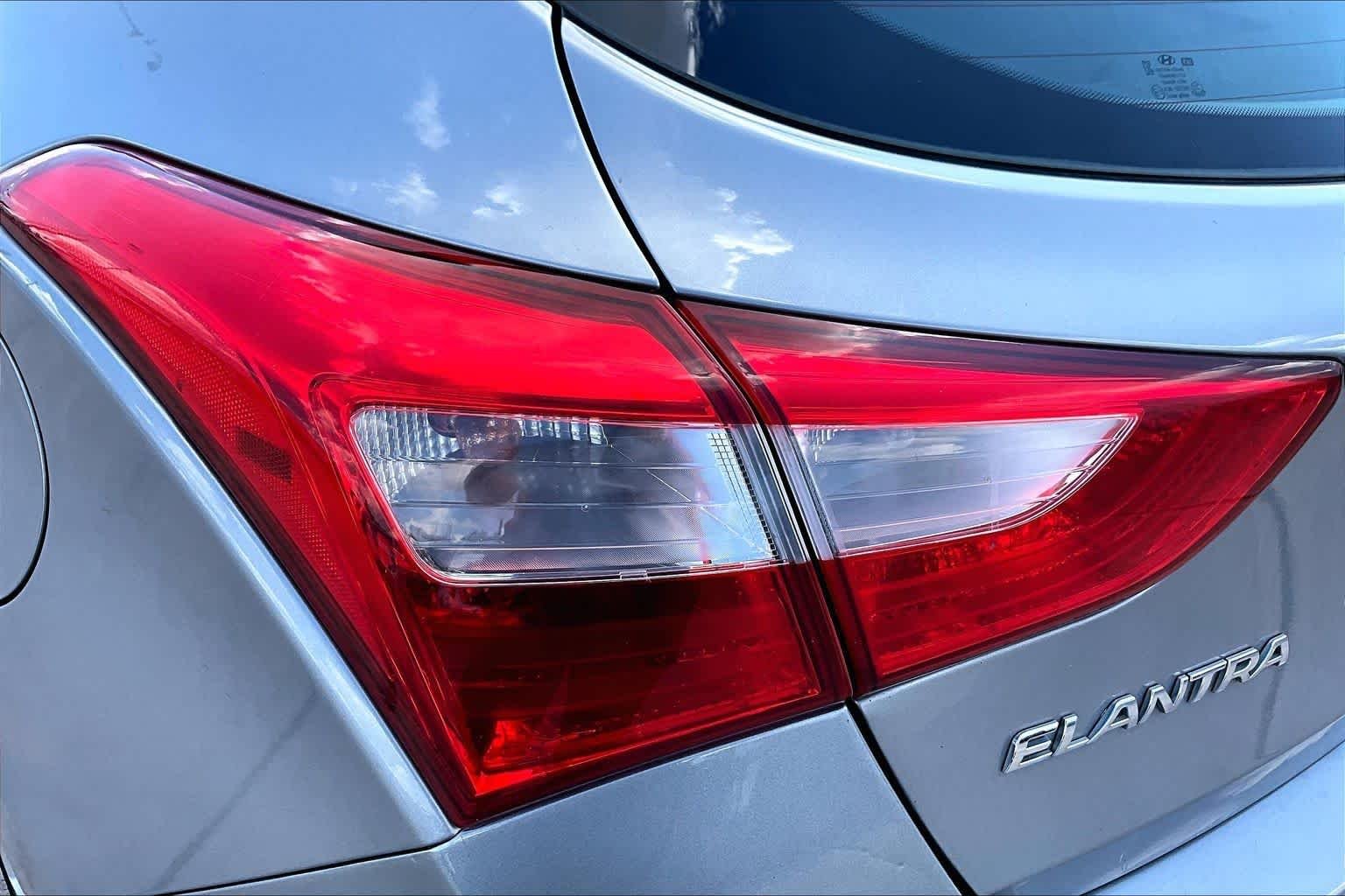 Used 2016 Titanium Gray Metallic Hyundai  image 28