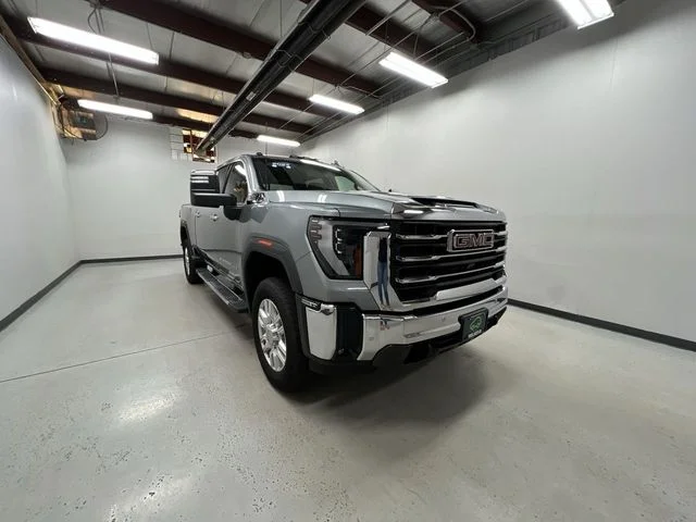 Used 2024 Silver GMC SLT image 2