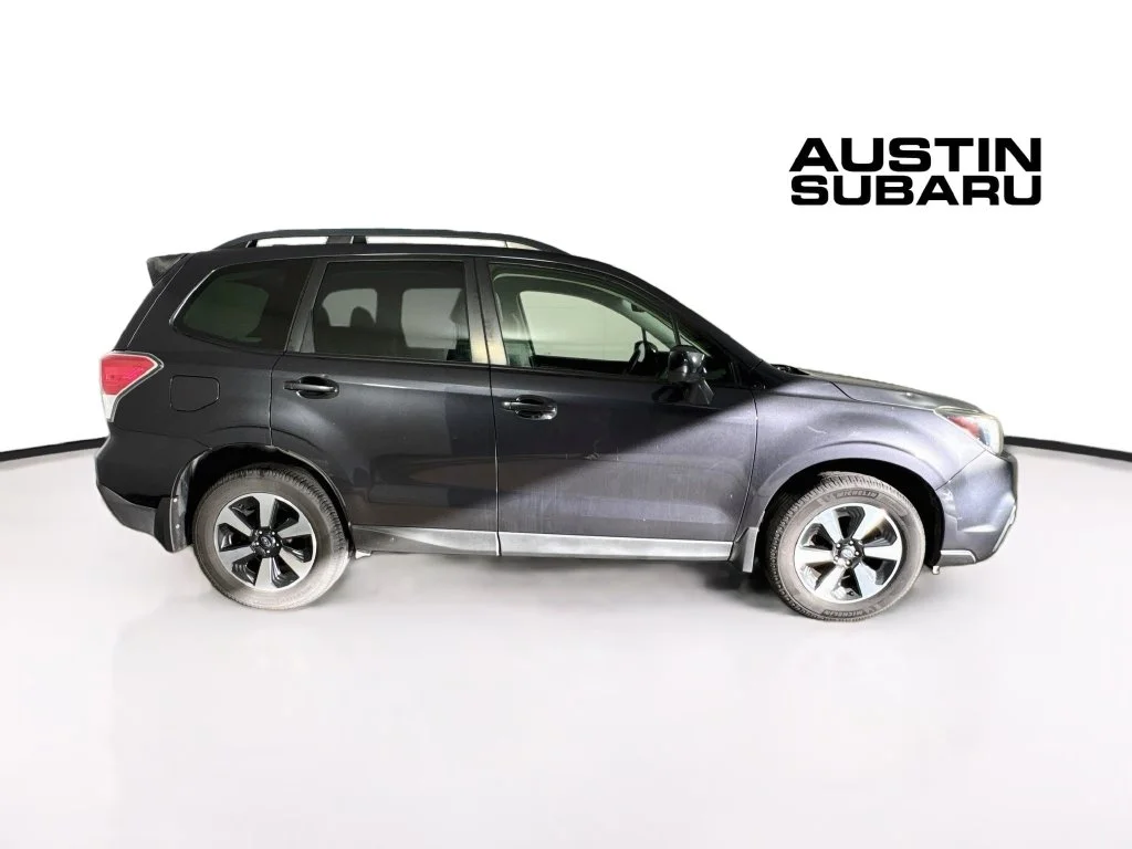 Used 2018 Gray Subaru 2.5i Premium image 8