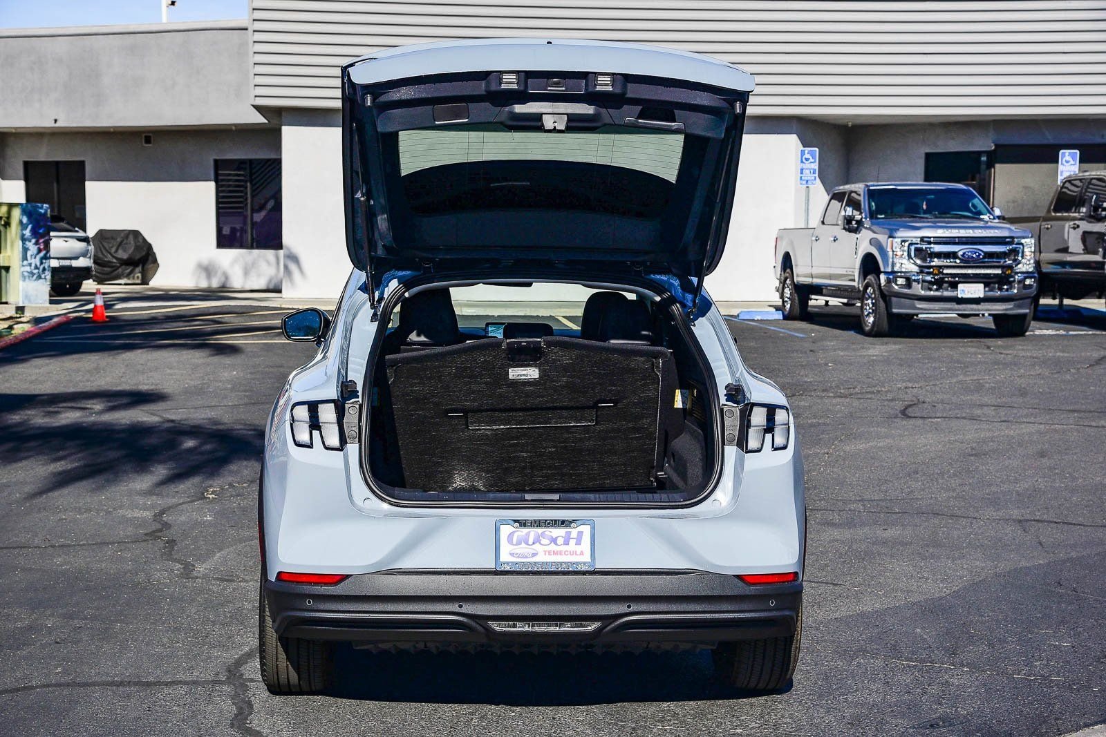 New 2026 Glacier Gray Metallic Tri-coat Ford Select image 27