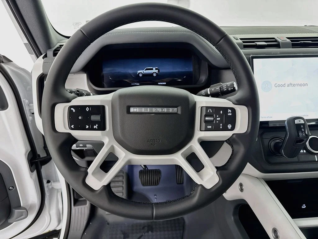 New 2026 Fuji White Land Rover X-Dynamic SE image 11