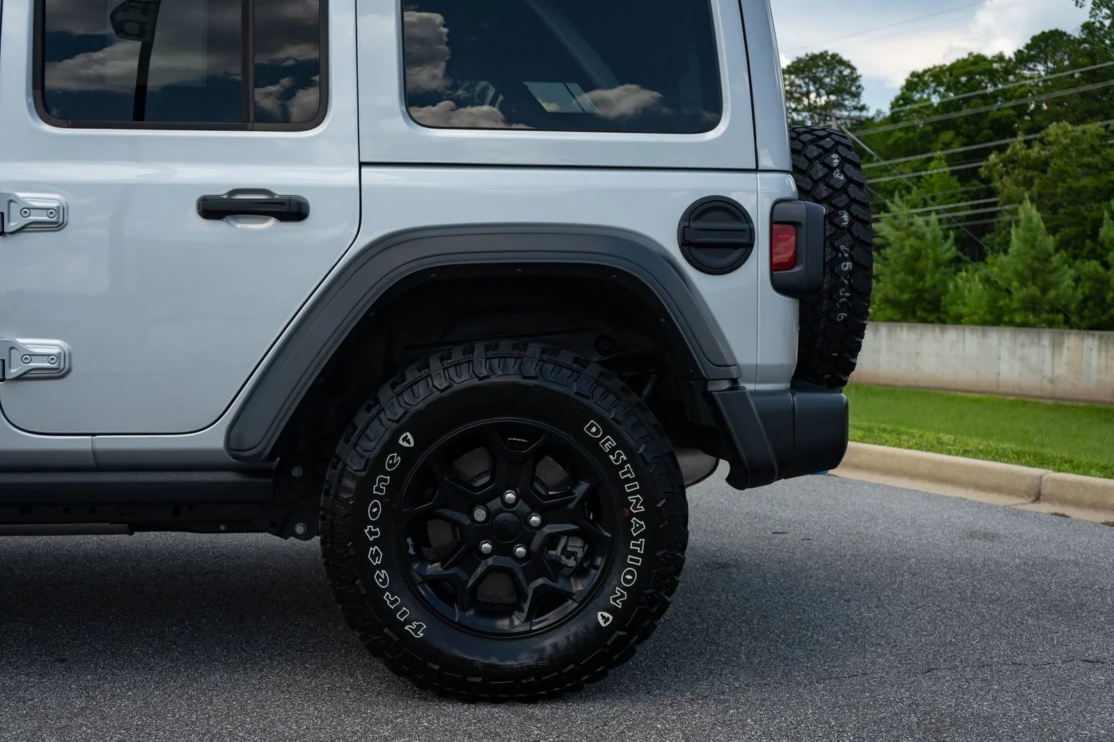 Used 2023 Silver Jeep Willys 4xe image 6