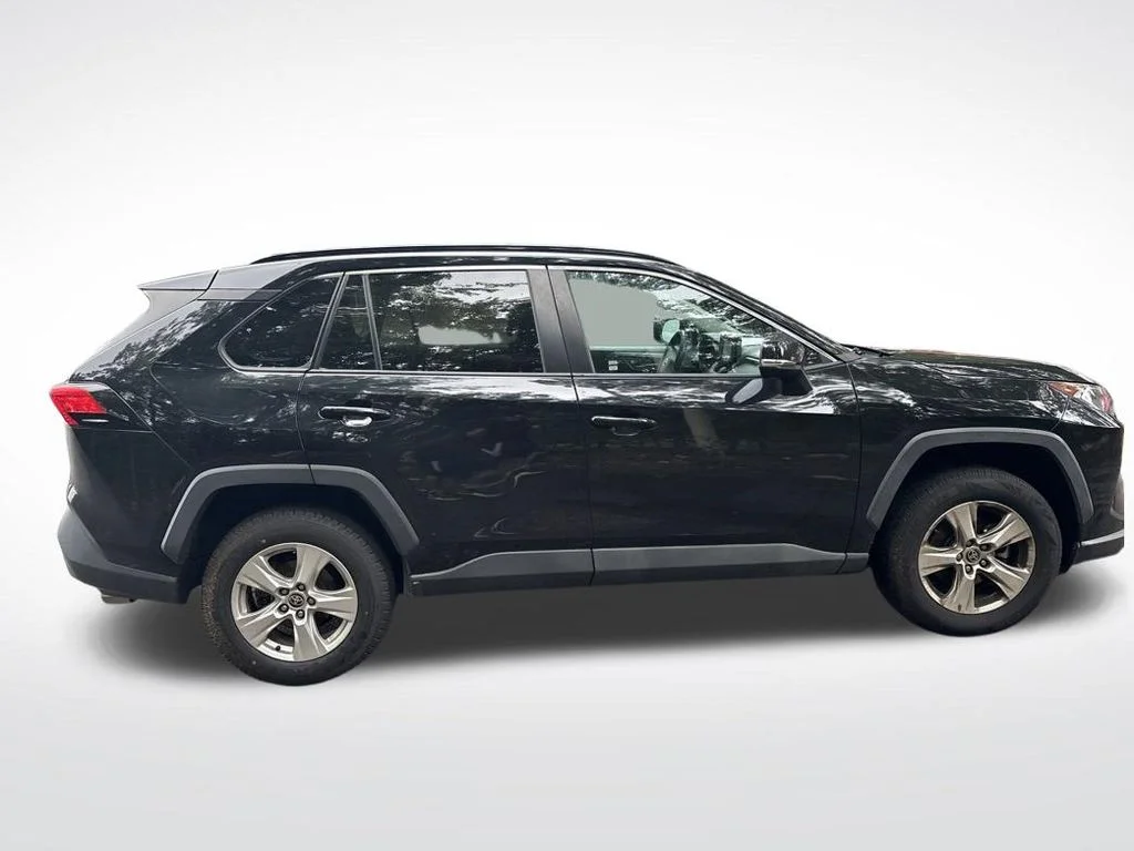 Used 2021 Black Toyota XLE image 5