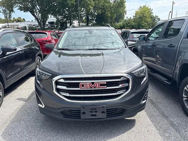 Used 2019 Gray GMC SLE image 3