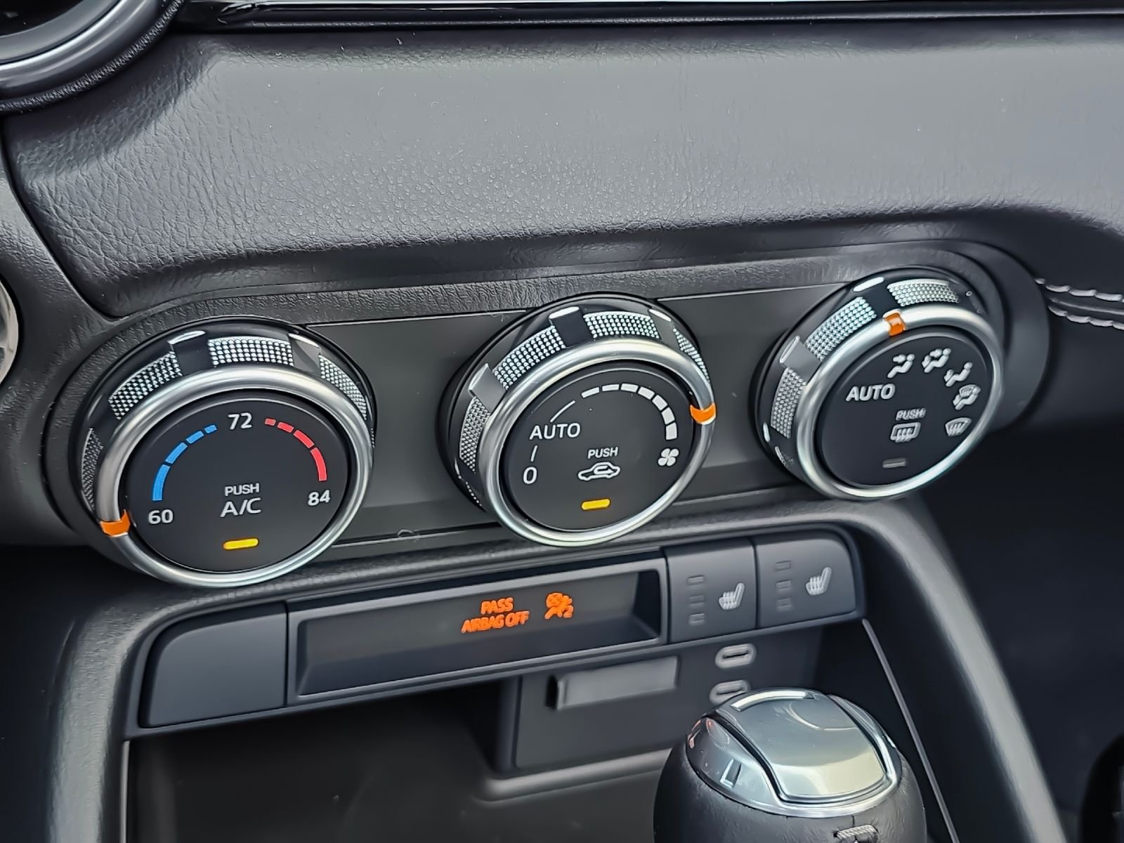 2025 Mazda MX-5 Miata Grand Touring - Photo 18