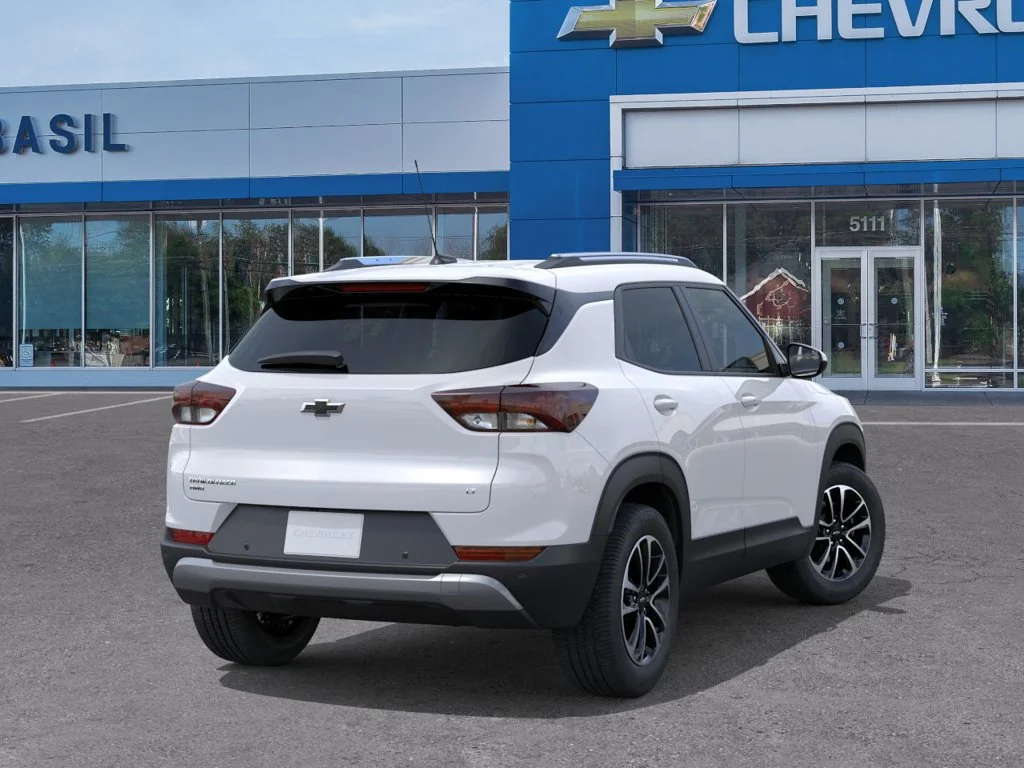 New 2026 Summit White Chevrolet LT image 4