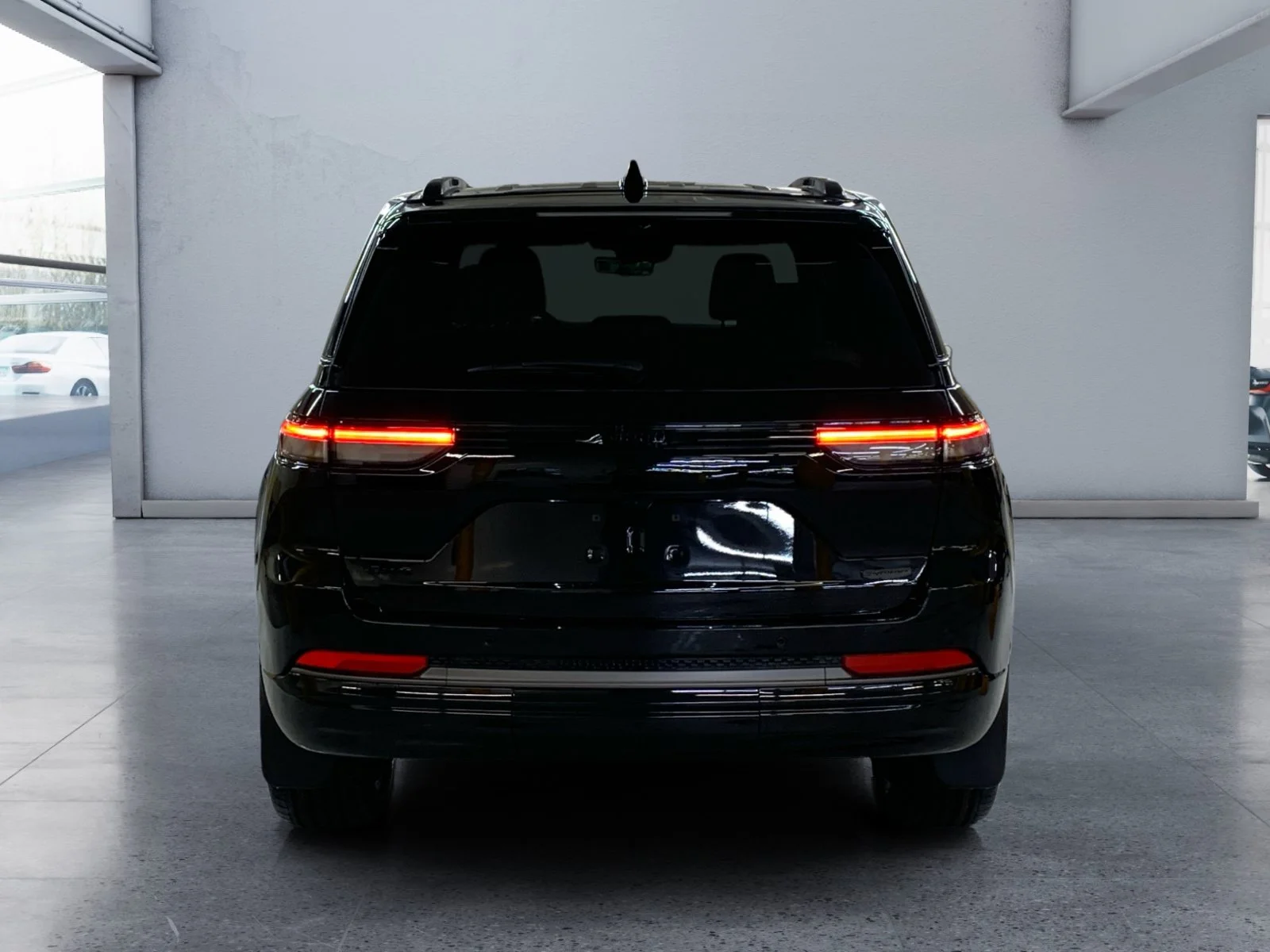 New 2026 Diamond Black Crystal Pearl Jeep Summit image 4