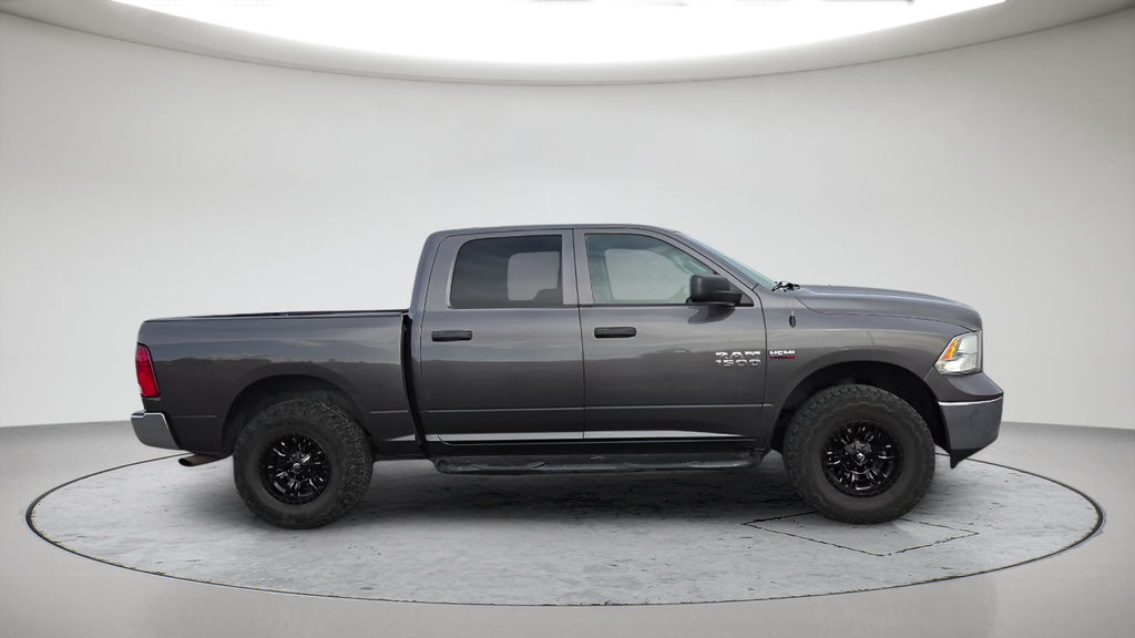Used 2014 Gray Ram Tradesman image 9