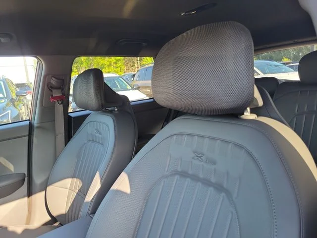 New 2027 Magma Red Matte Kia X-Line S image 14