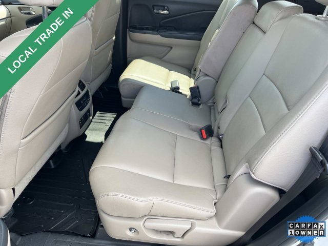 Used 2017 White Honda Touring image 19