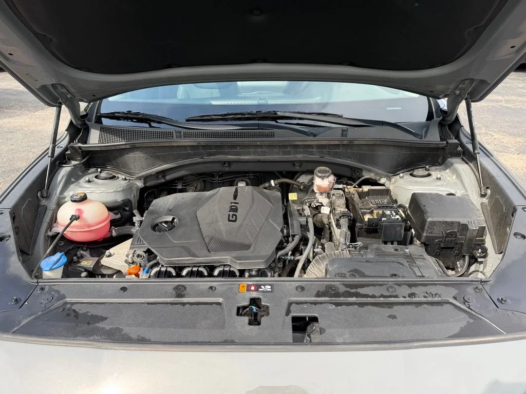 Used 2022 Hampton Gray Hyundai SEL image 39