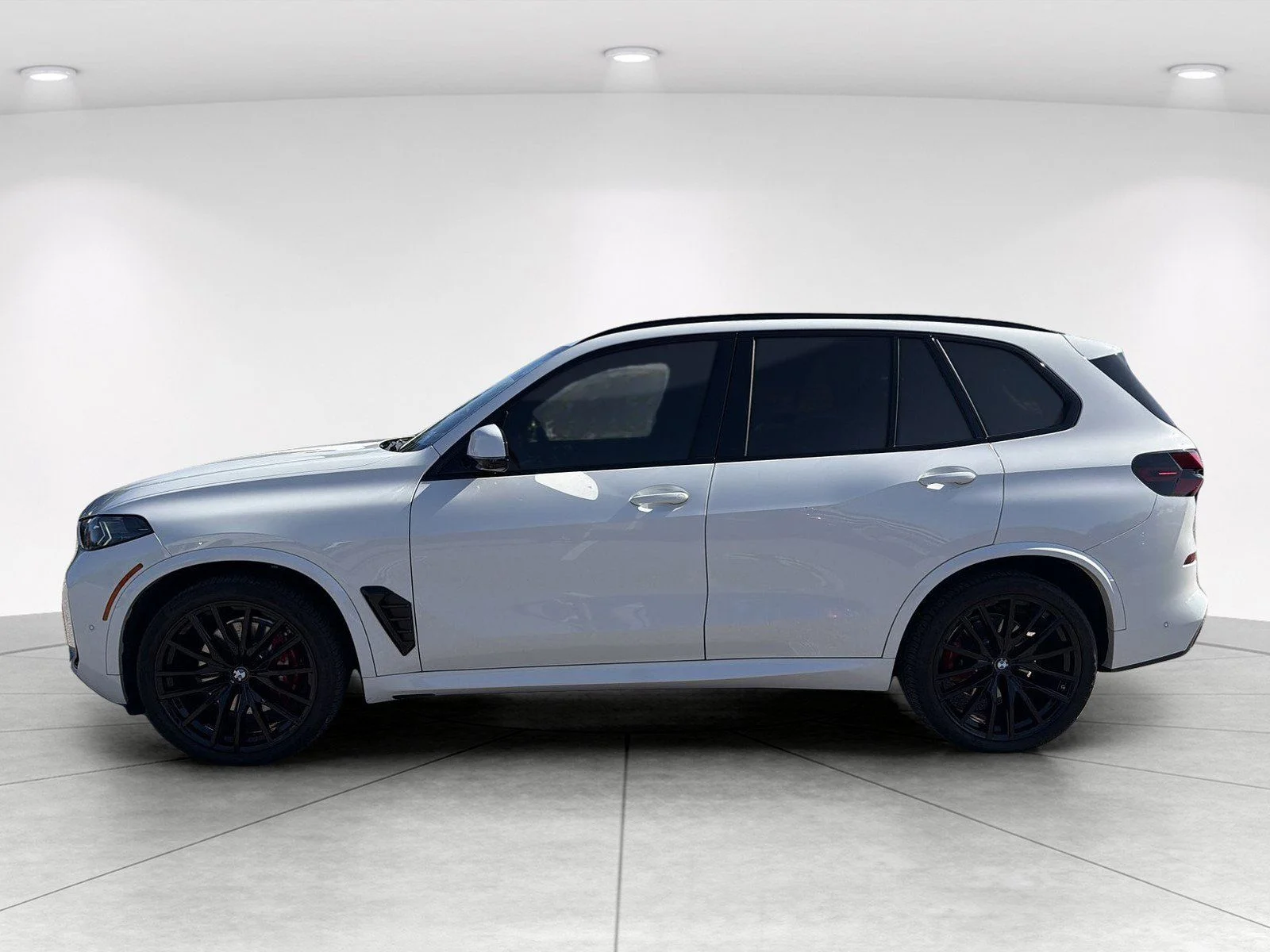 Certified Used 2024 Alpine White BMW xDrive40i image 7