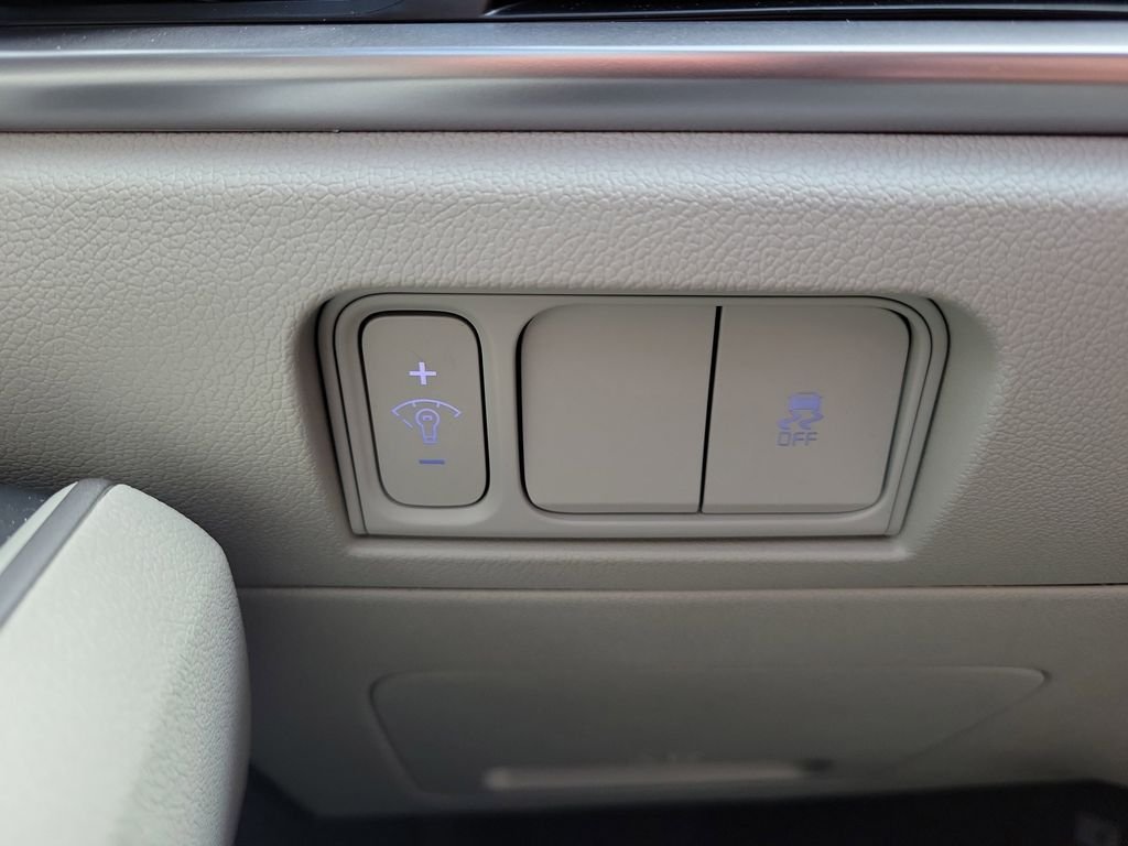 New 2026 Gray Kia S image 25