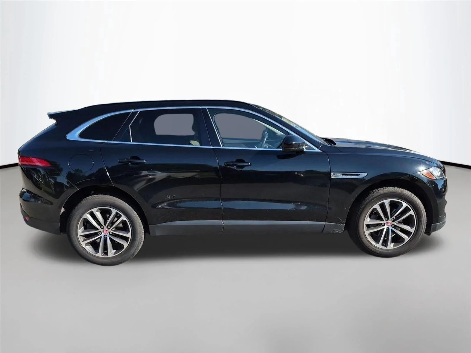 Used 2020 Narvik Black Jaguar 25t Premium image 6