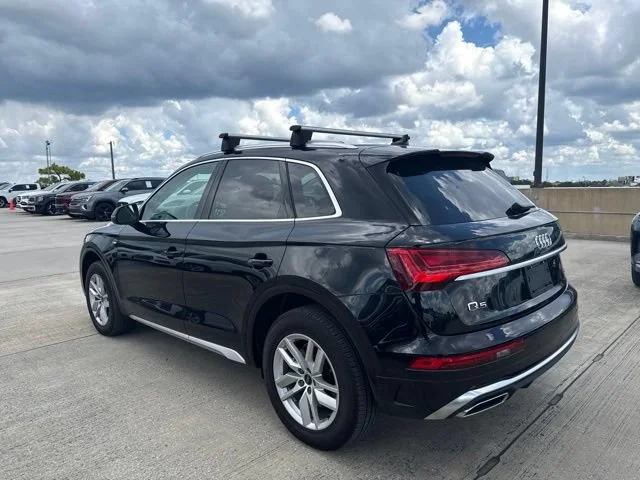 Used 2023 Black Metallic Audi S line Premium image 5