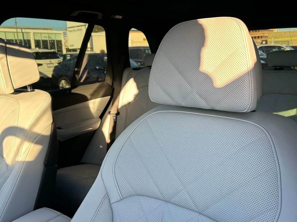 New 2026 Dravit Grey Metallic BMW xDrive50e image 14
