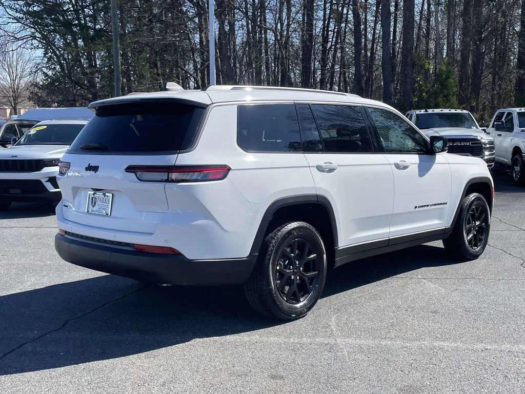 New 2026 Bright White Clearcoat Jeep Altitude image 8