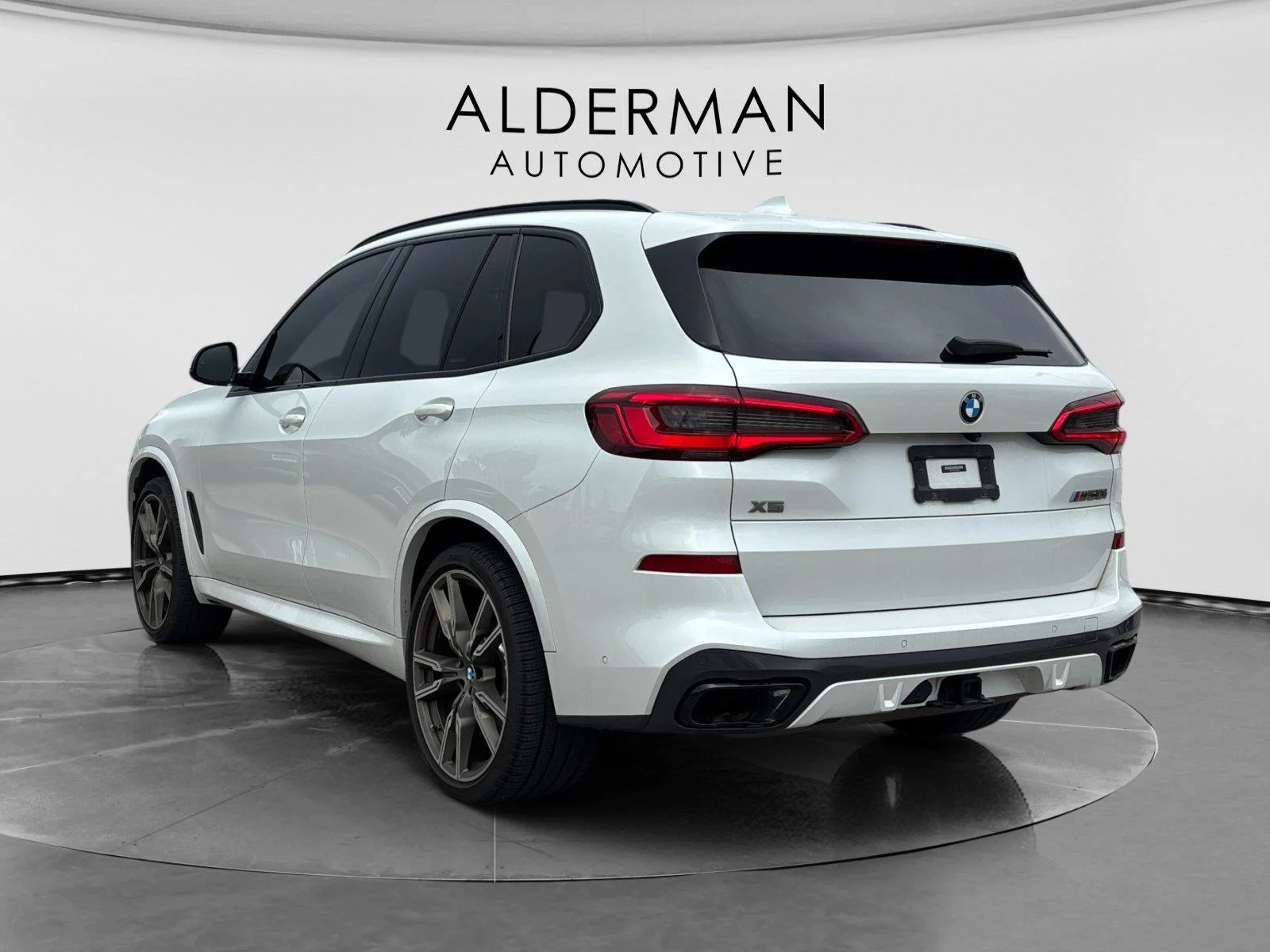 Used 2020 Mineral White Metallic BMW M50i image 3