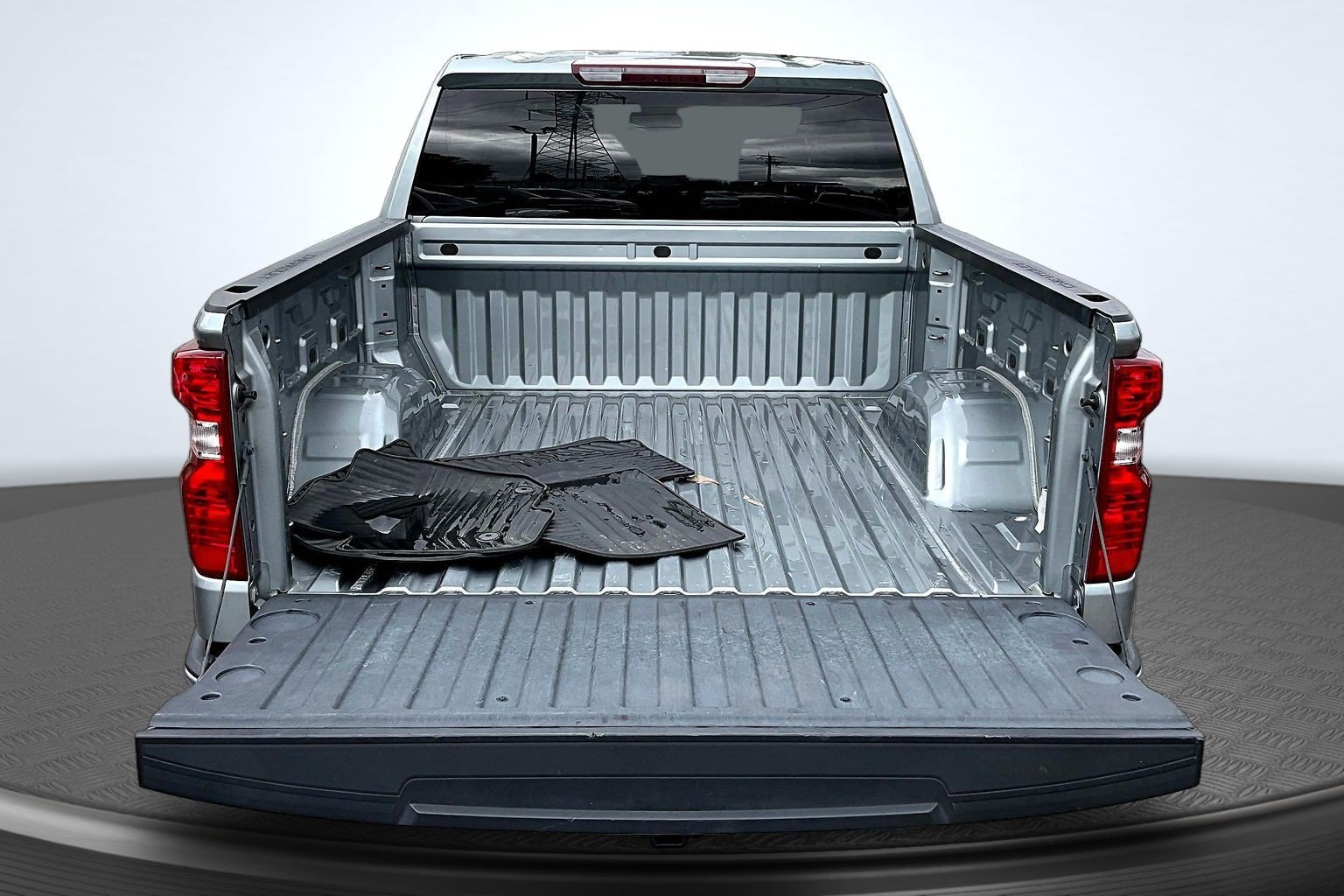 Used 2024 Gray Chevrolet Custom image 6