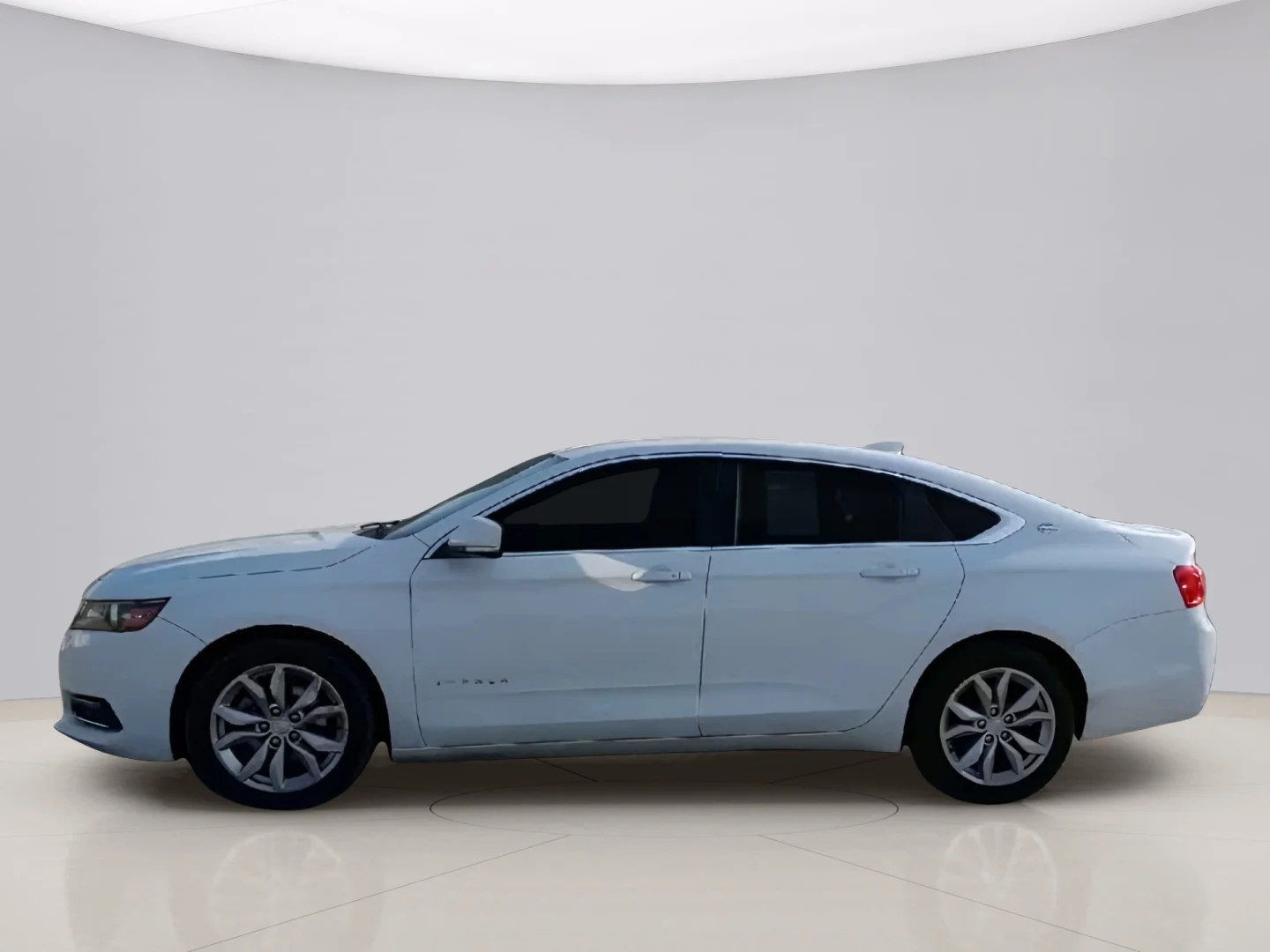 Used 2018 White Chevrolet LTZ image 5