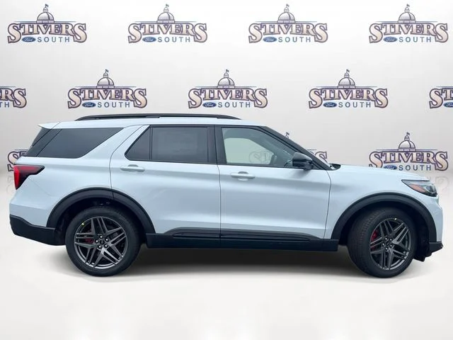 New 2026 White Ford ST image 2