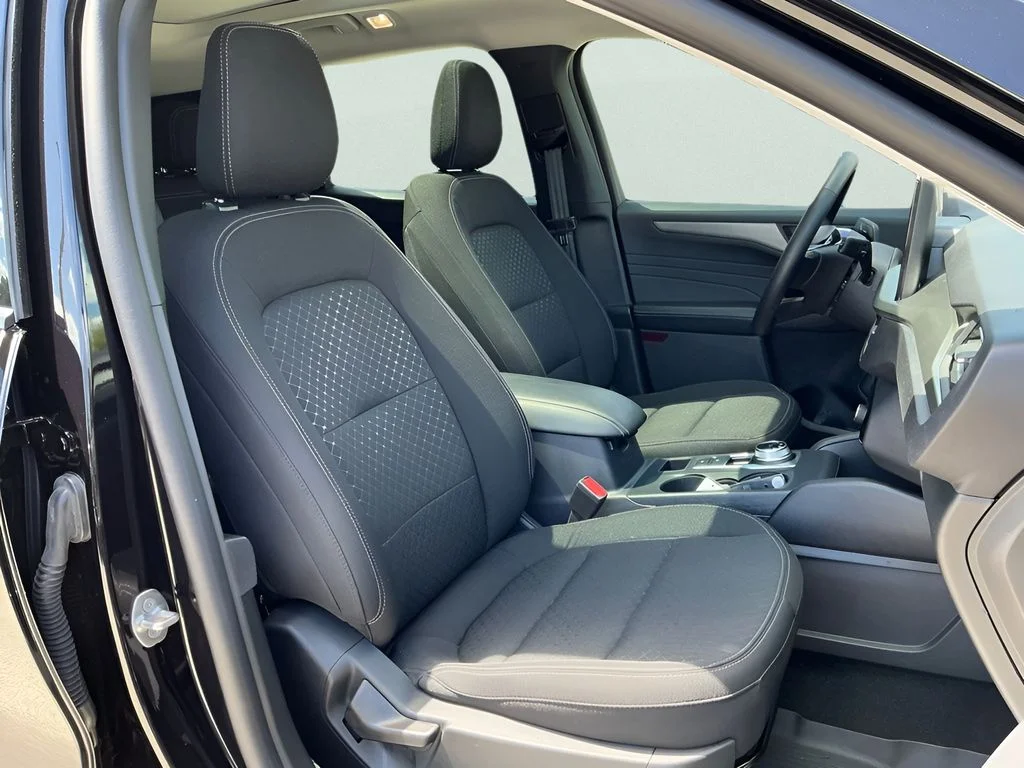 Used 2025 Black Ford Active image 31