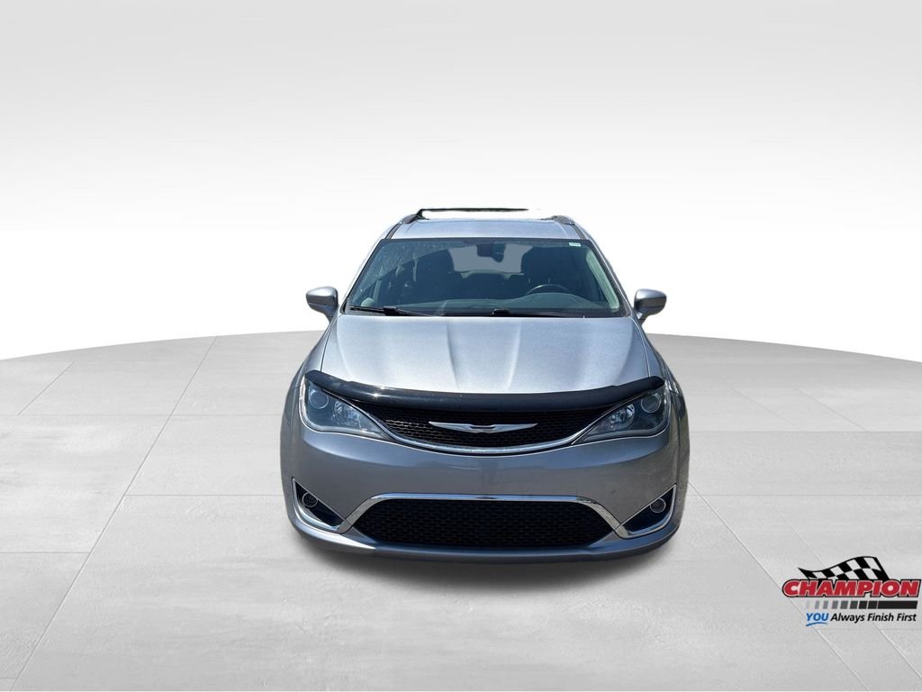 Used 2017 Silver Chrysler Touring L Plus image 9