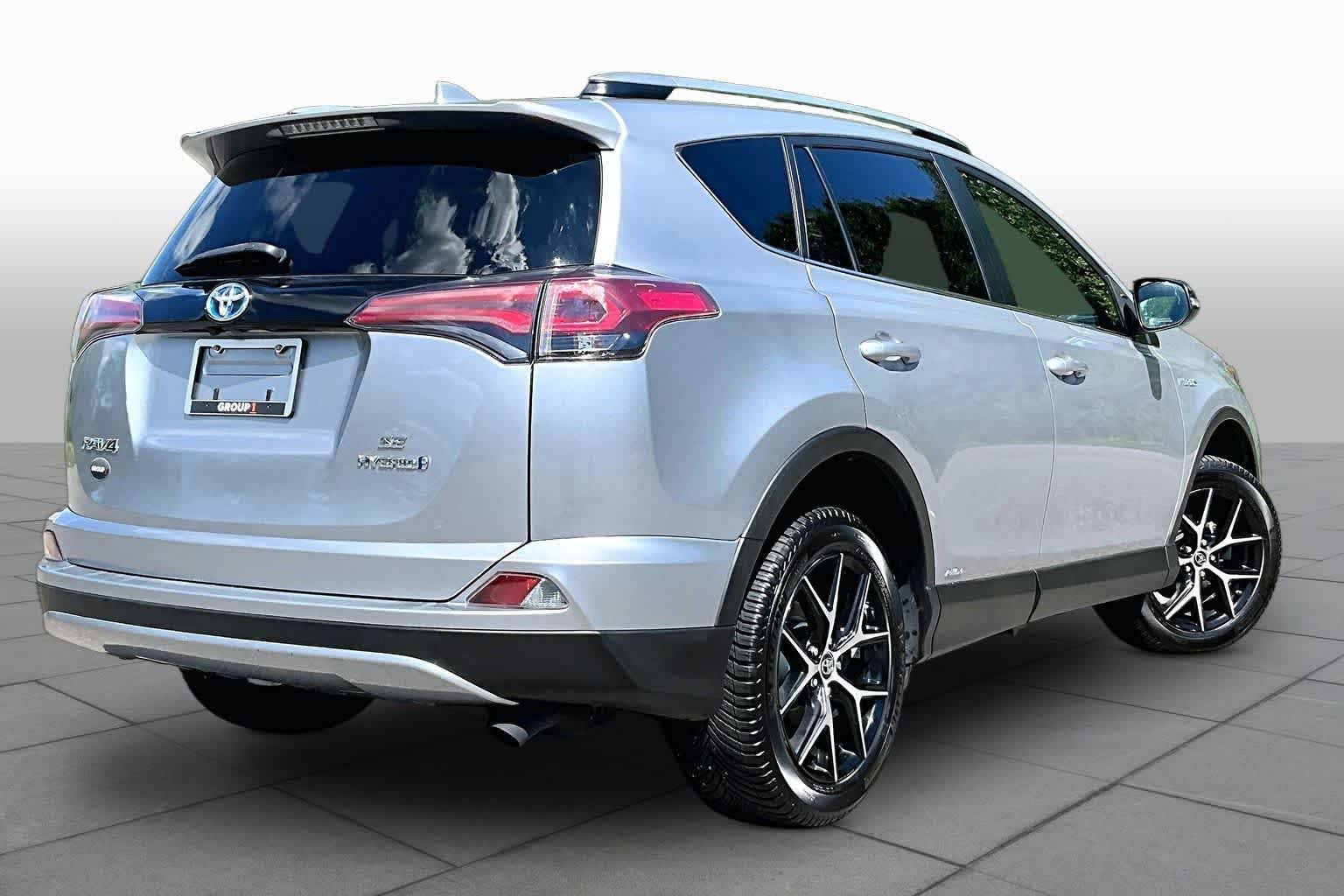 Used 2018 Silver Sky Metallic Toyota Hybrid SE image 13