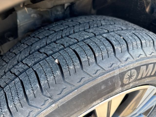 Used 2023 Gray Nissan SV image 26