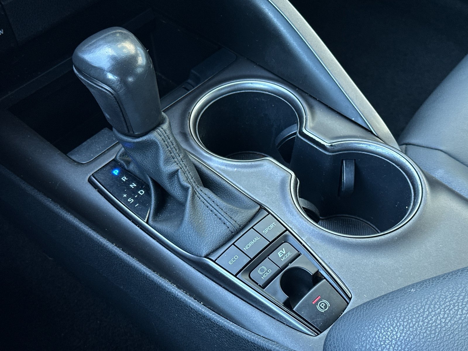 Used 2023 Midnight Black Metallic Toyota SE image 20