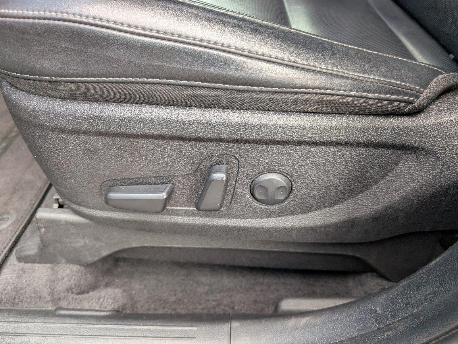 Used 2025 Dark Moss Kia S image 14