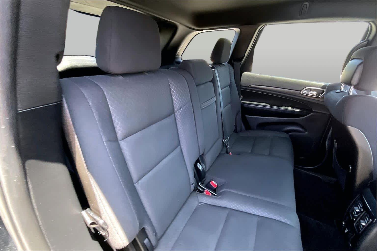 Used 2018 Diamond Black Crystal Pearlcoat Jeep Upland image 19