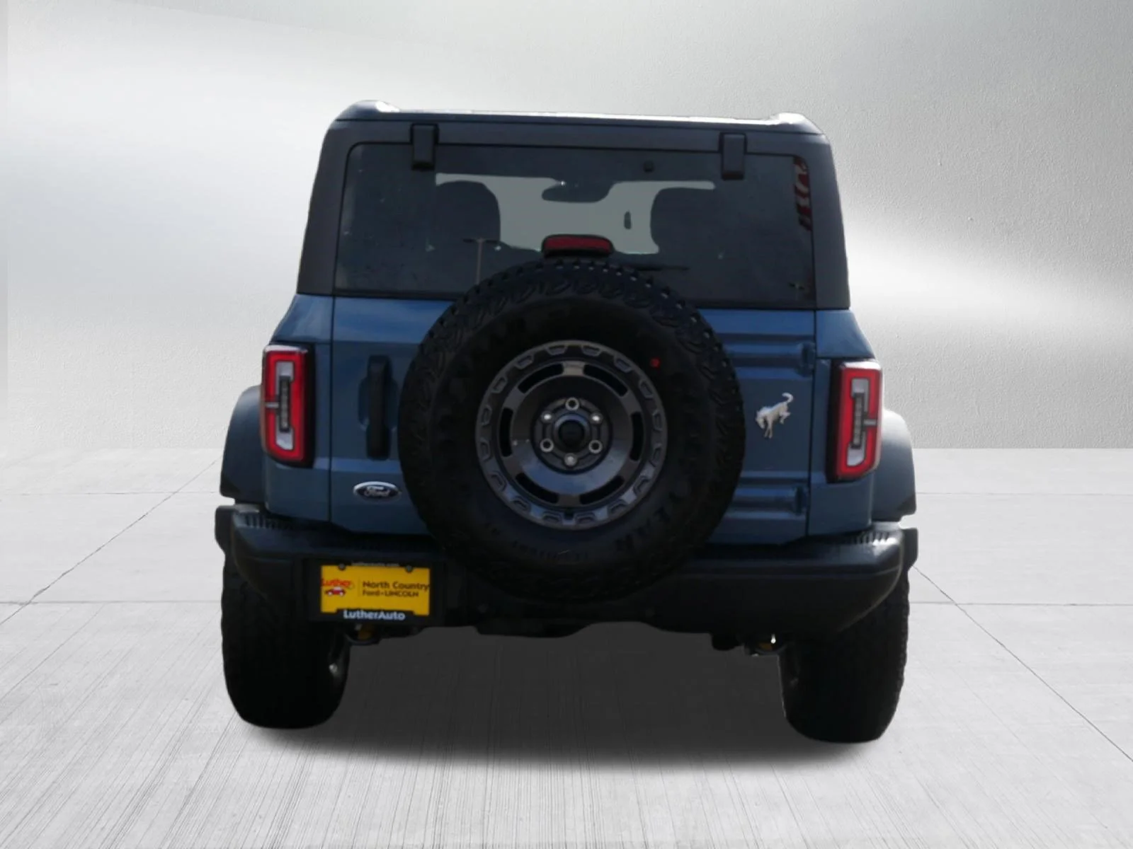 New 2025 Azure Gray Metallic Ford Badlands image 6