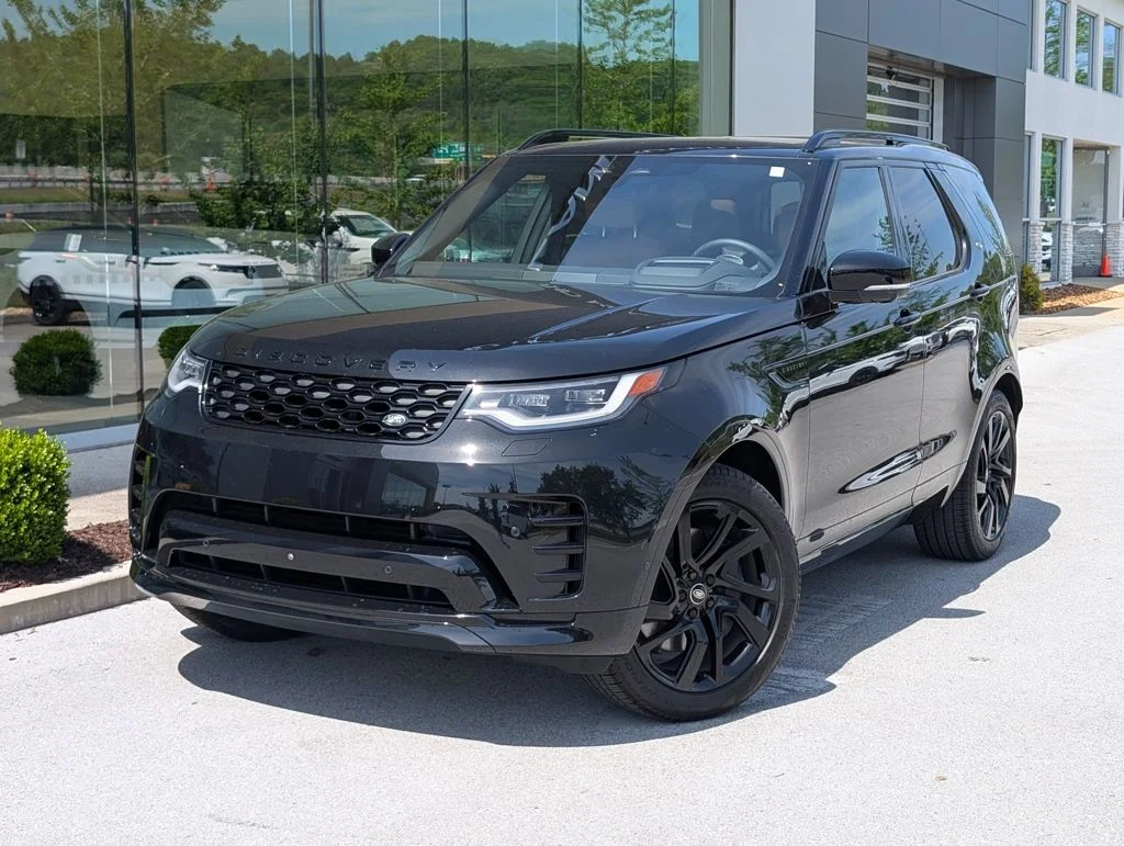 2024 Land Rover Discovery P360 Dynamic SE's photo