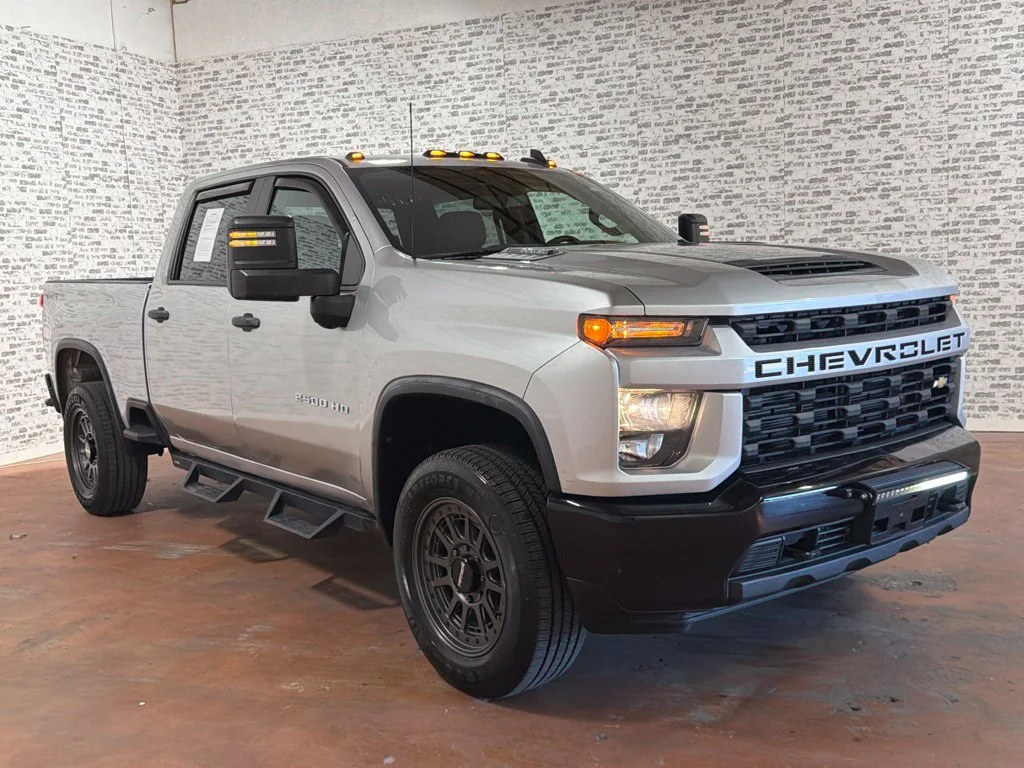 Used 2021 Silver Ice Metallic Chevrolet Custom image 1