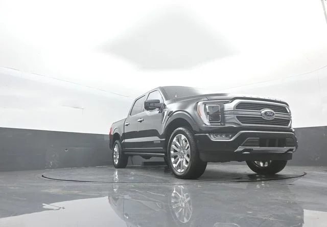 Used 2021 Black Metallic Ford Limited image 35