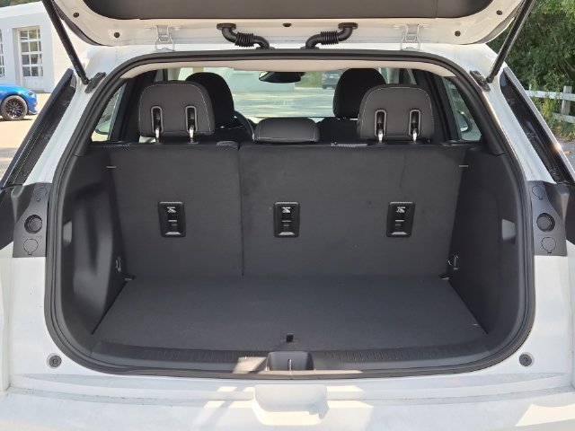 2027 Chevrolet Bolt LT - Photo 20