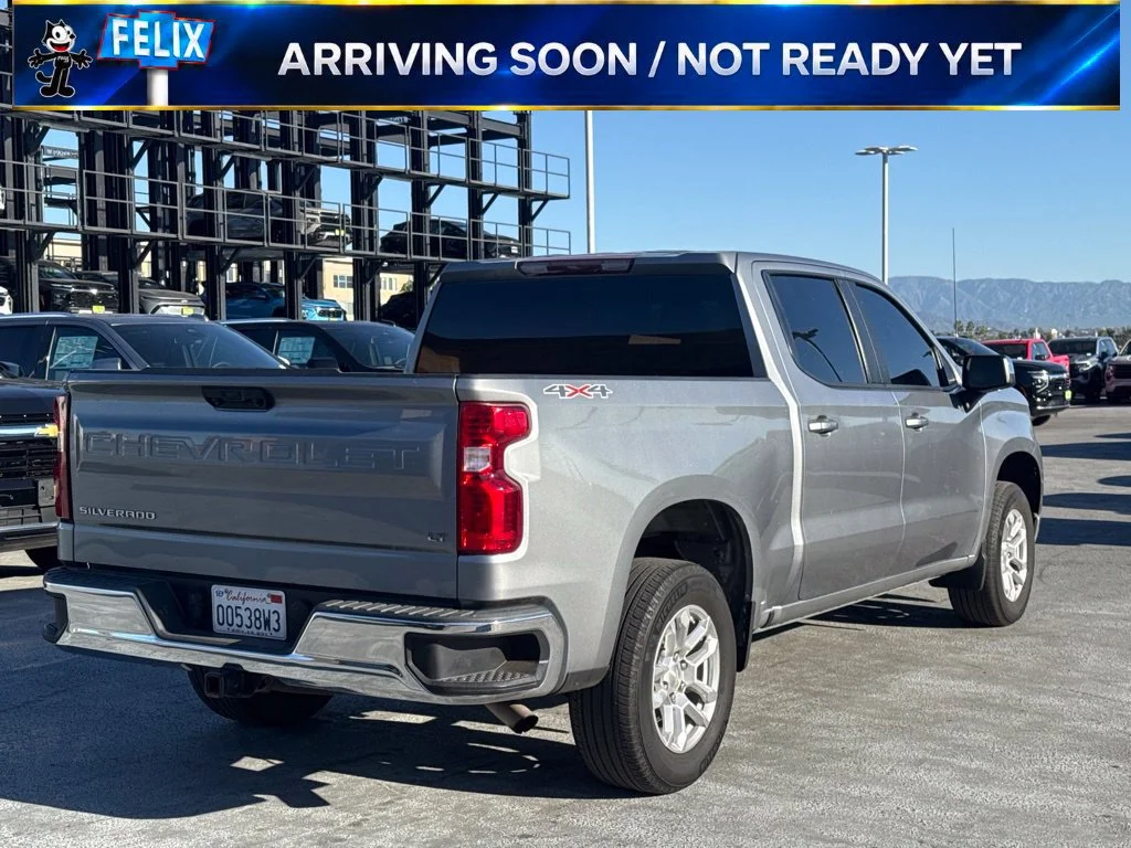 Used 2023 STERLING GRAY METALLIC Chevrolet LT image 5