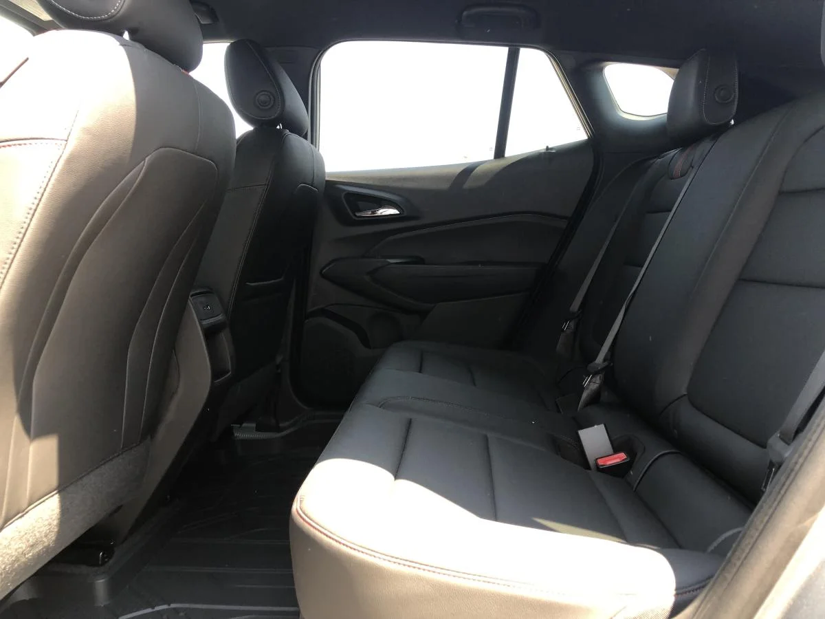 New 2026 Grey Chevrolet Fwd 4dr 2rs image 11