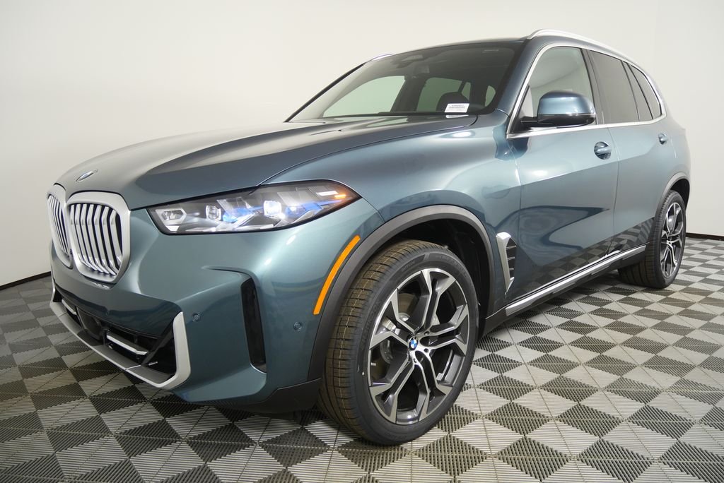 Used 2026 Blue Ridge Mountain Metallic BMW xDrive40i image 7