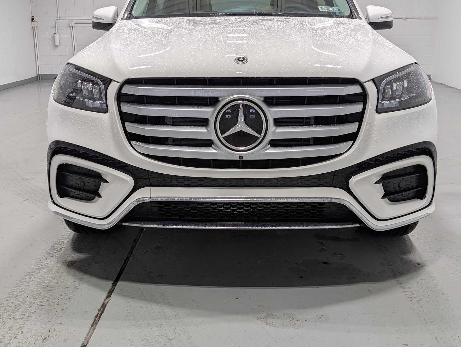 Used 2026 Polar White Mercedes-Benz GLS 450 image 2