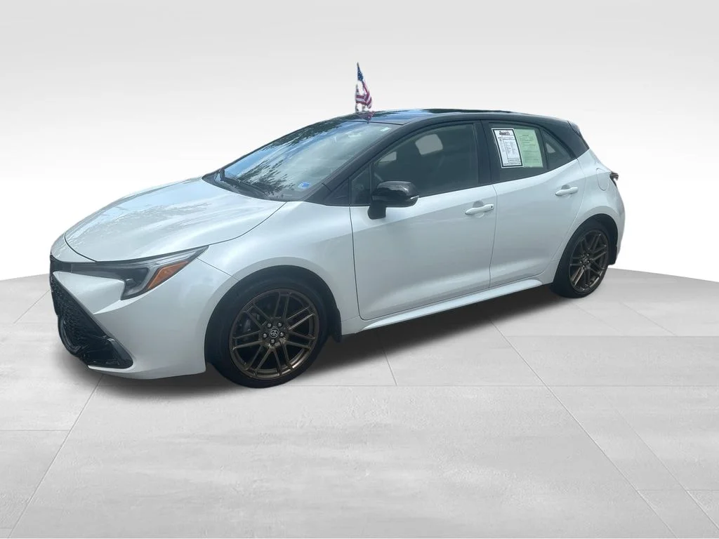 Used 2025 Beige Toyota Nightshade image 3