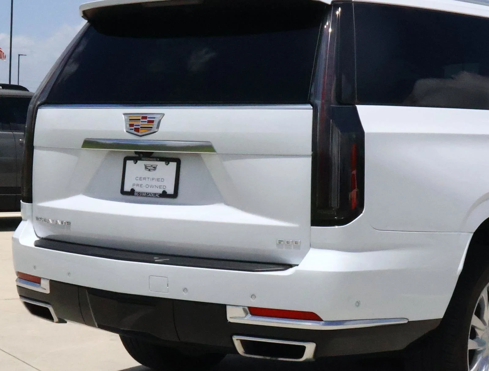 Used 2026 Vibrant White Tricoat Cadillac 1SA image 10