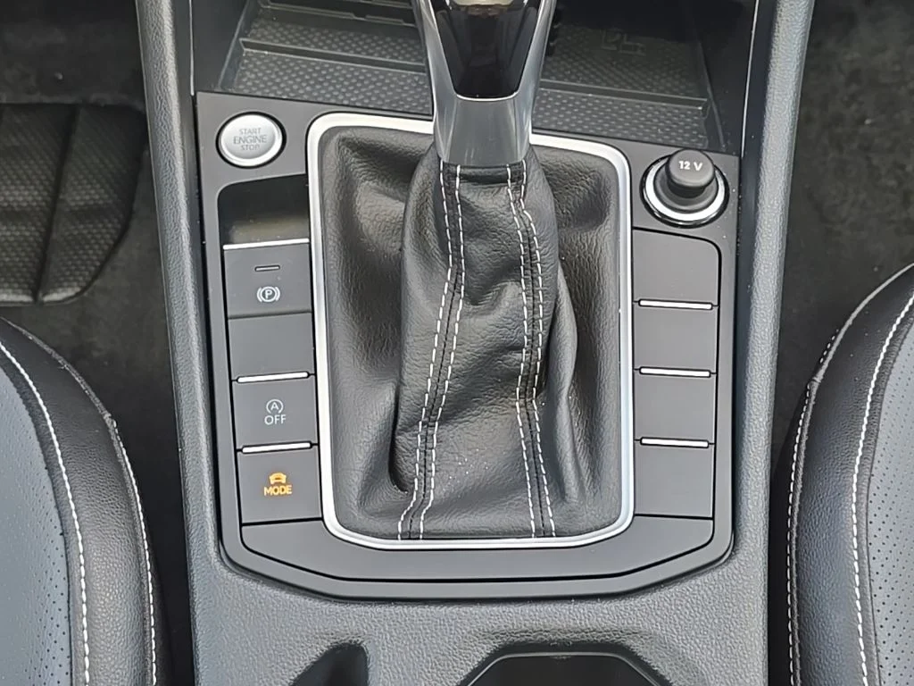 2025 Volkswagen Jetta SEL - Photo 20