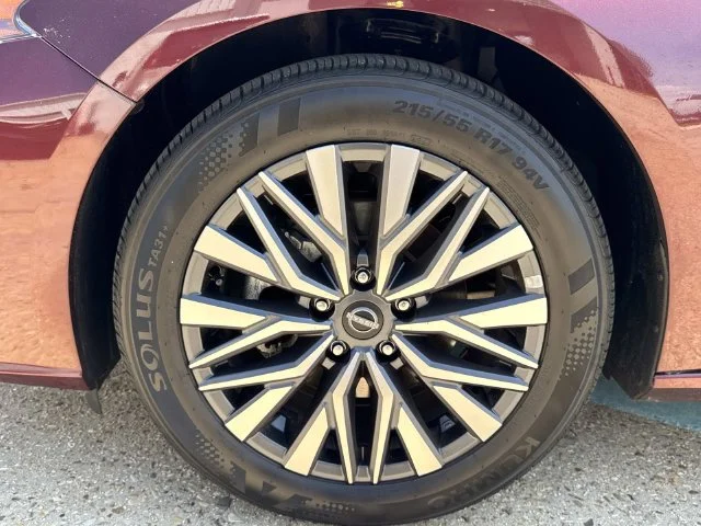 Used 2025 Red Nissan 2.5 SV image 11