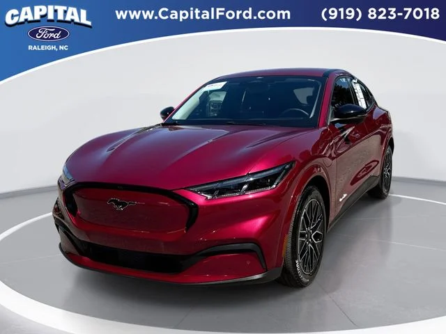 Used 2025 Red Ford Premium image 1