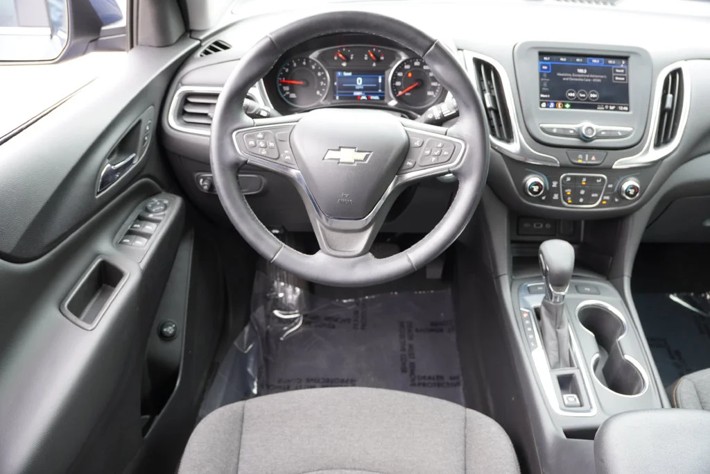Used 2024 Lakeshore Blue Metallic Chevrolet LT image 19