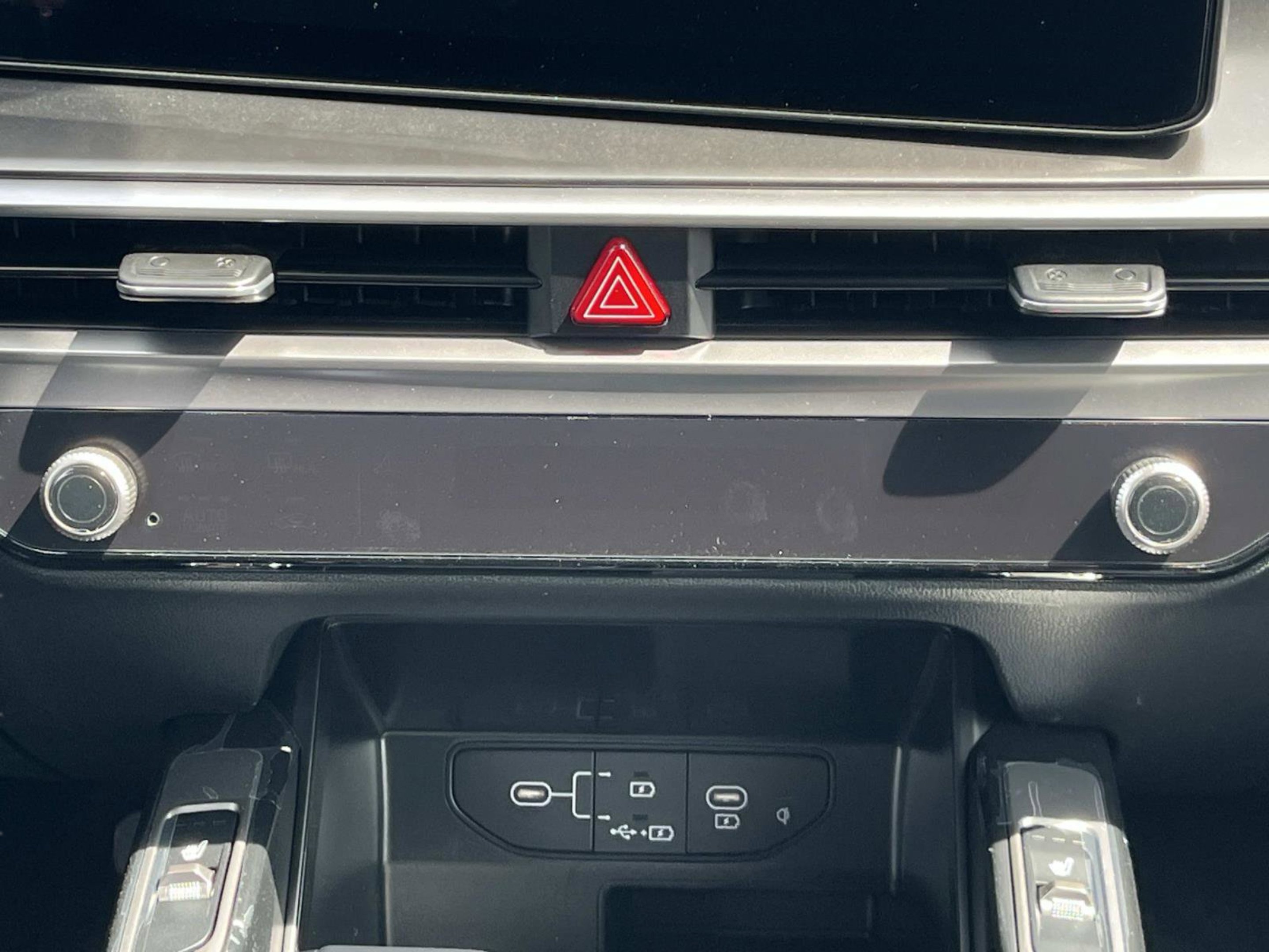 New 2026 Wolf Gray Kia S image 15