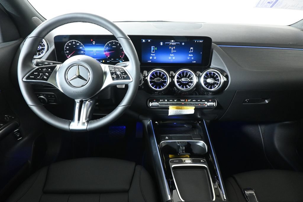 New 2026 Polar White Mercedes-Benz GLA 250 image 54